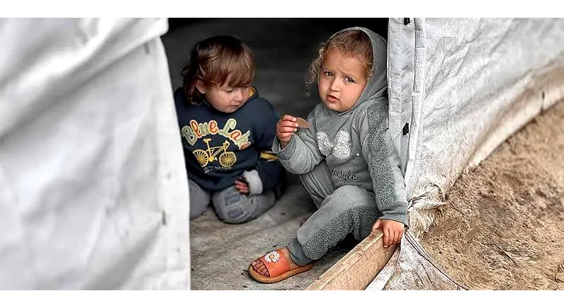 Children fearing their existence under the Israeli regime